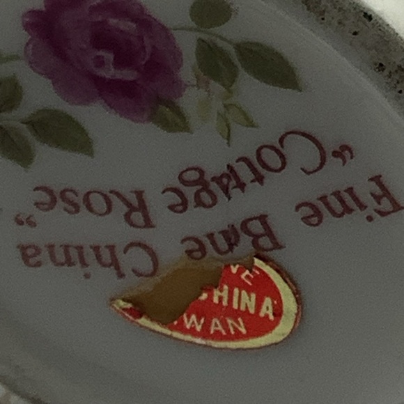 Vintage Fine Bone China Cottage Rose 5” Miniature Vase/Pitcher - Picture 11 of 12